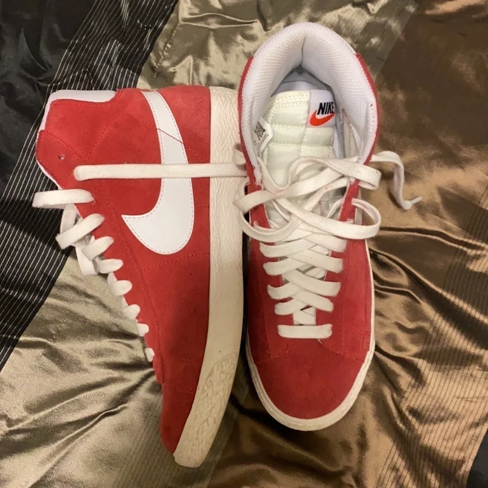 Nike Kids Red and White Sneakers